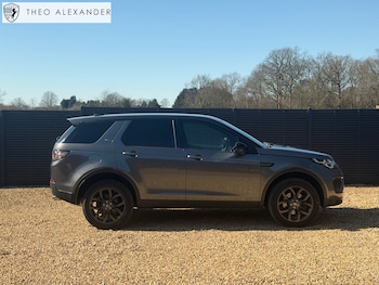 Land Rover Discovery Sport feature image