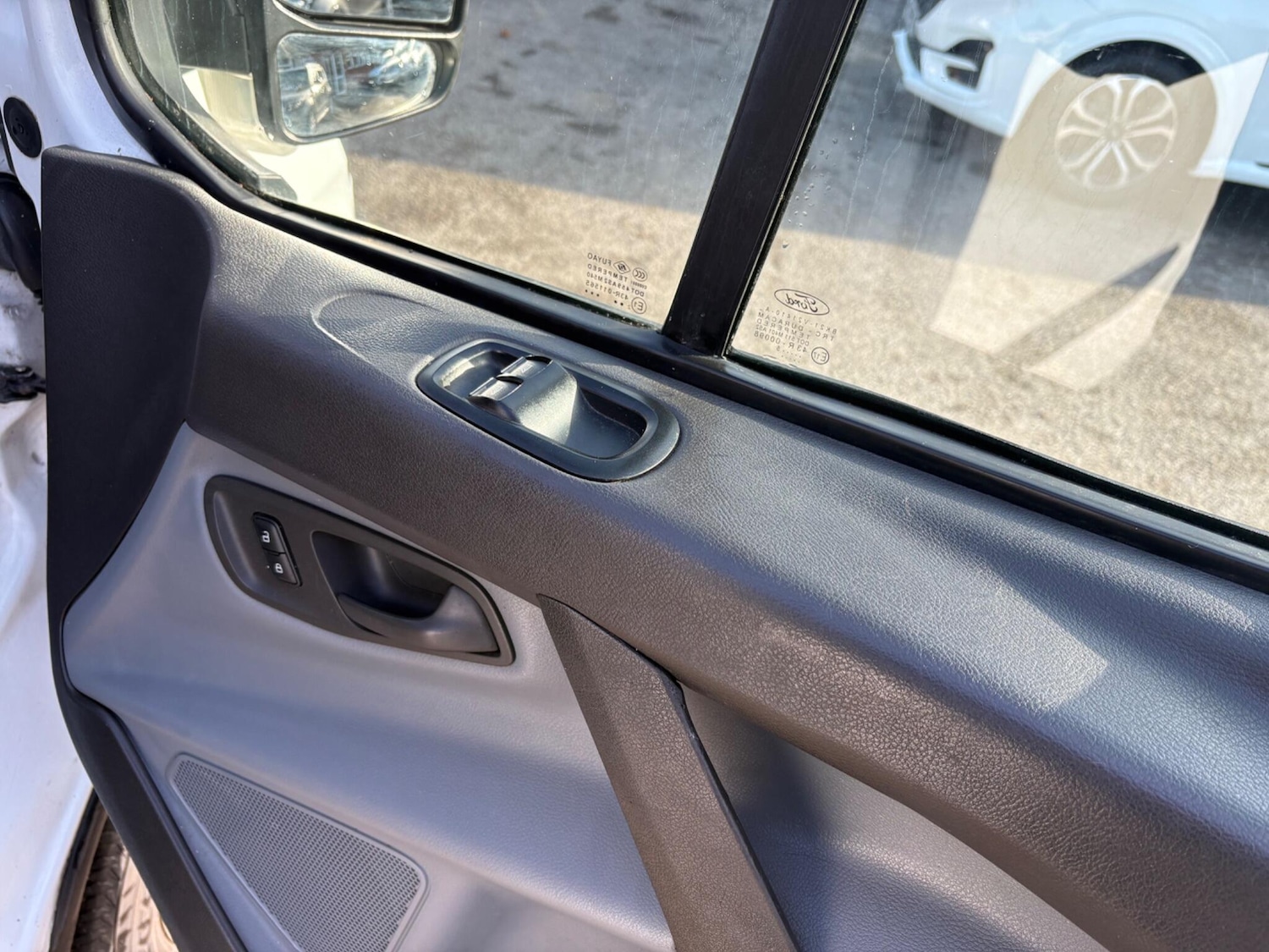 Used Ford Transit Custom 2015 for sale - 77981404: Photo 19