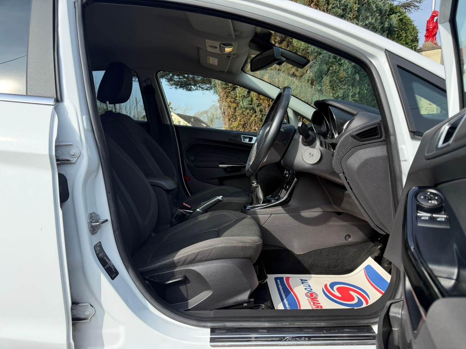 Used Ford Fiesta 2015 for sale - 78002085: Photo 18