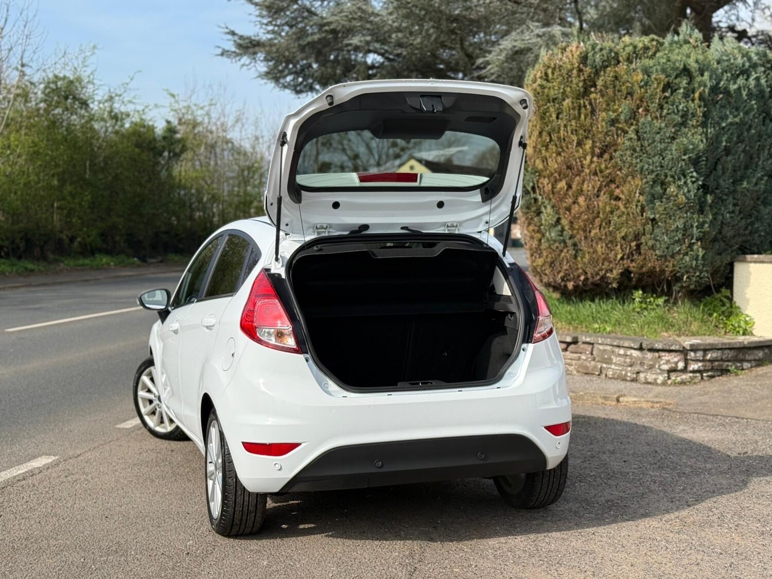 Used Ford Fiesta 2015 for sale - 78002085: Photo 5