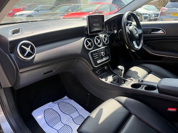 Used Mercedes-Benz A-Class 2015 for sale - 78650675: Photo