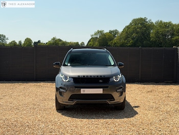 Used Land Rover Discovery Sport 2017 for sale - 79156191: Photo