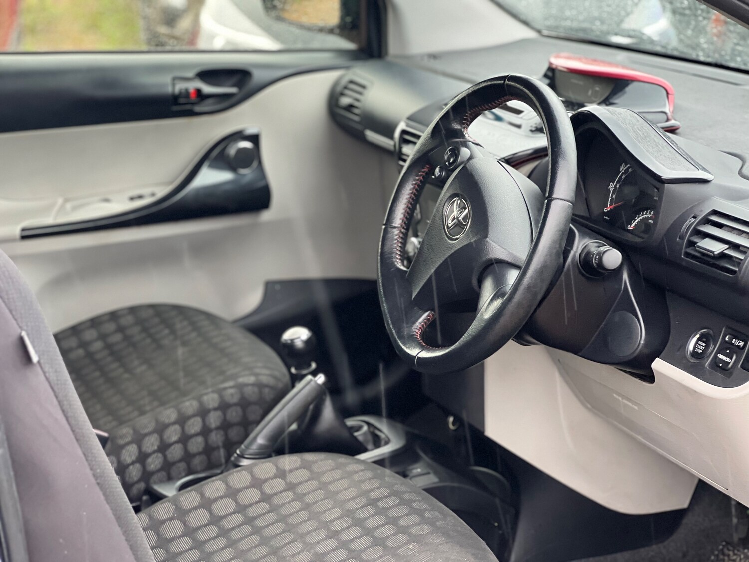 Used Toyota IQ 2012 for sale - 78009379: Photo 10