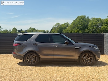 Used Land Rover Discovery 2019 for sale - 78620328: Photo