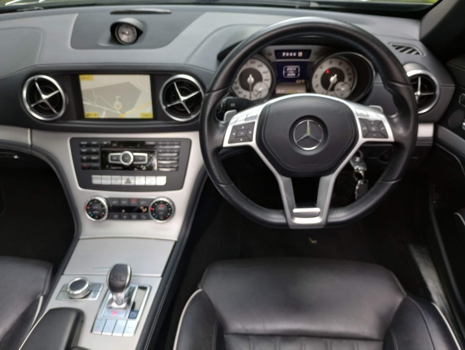 Used Mercedes-Benz SL 2012 for sale - 77966307: Photo 11