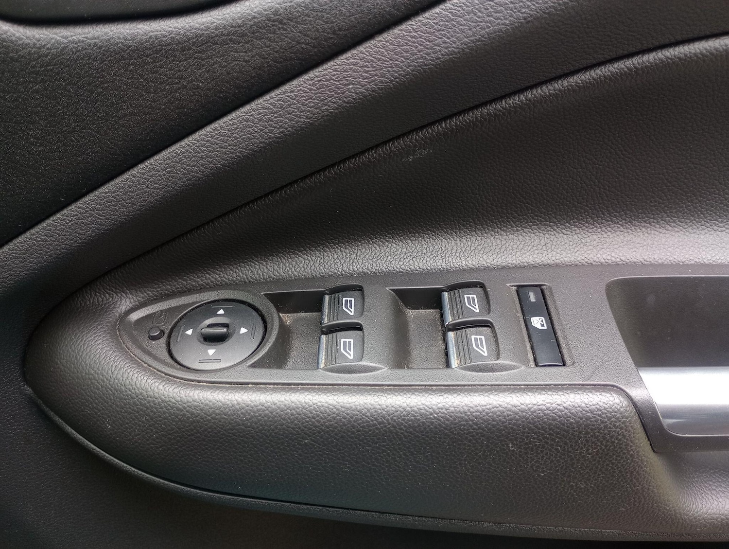 Used Ford Kuga 2017 for sale - 78213316: Photo 15