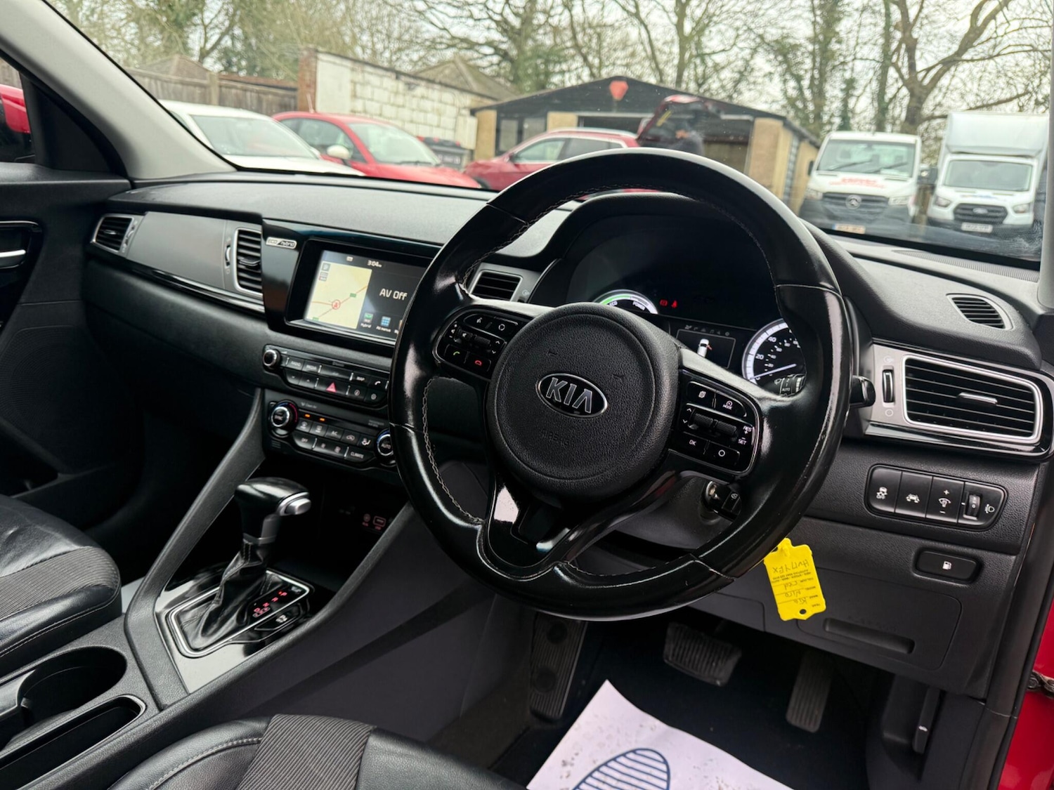 Used Kia Niro 2017 for sale - 77950528: Photo 2