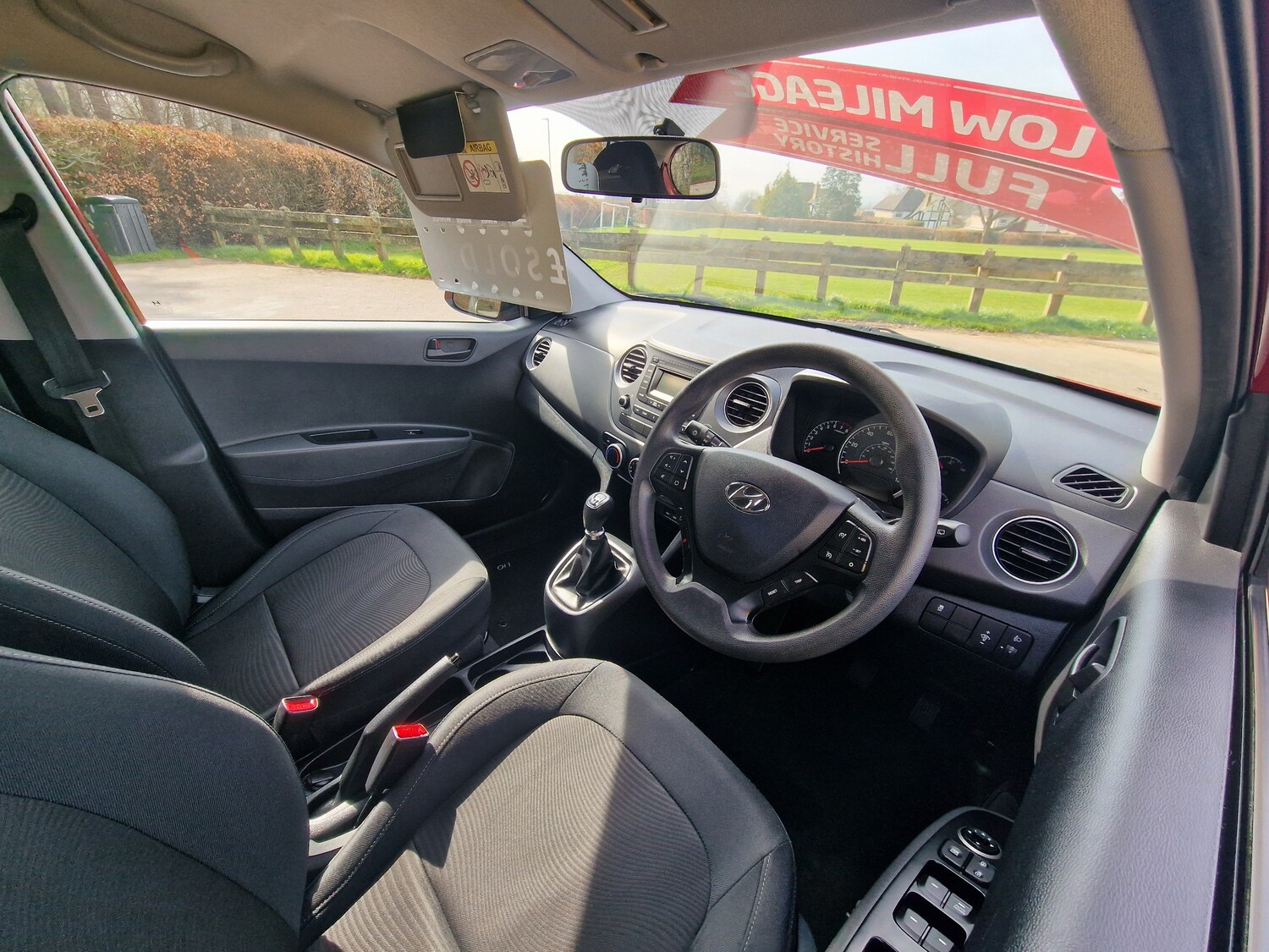 Used Hyundai i10 2017 for sale - 77962425: Photo 12