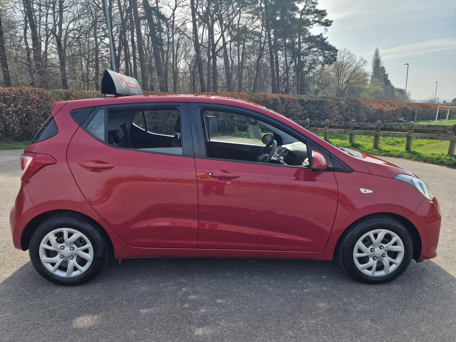 Used Hyundai i10 2017 for sale - 77962425: Photo 6