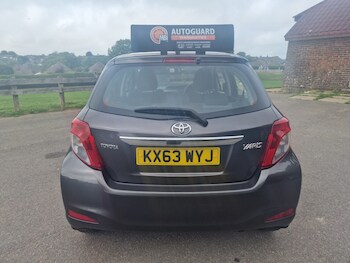 Used Toyota Yaris 2013 for sale - 78632829: Photo