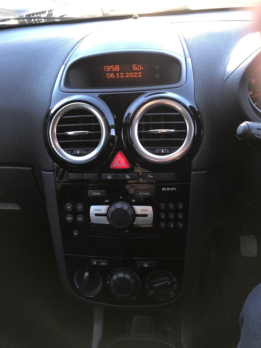 Used Vauxhall Corsa 2012 for sale - 77974037: Photo 10