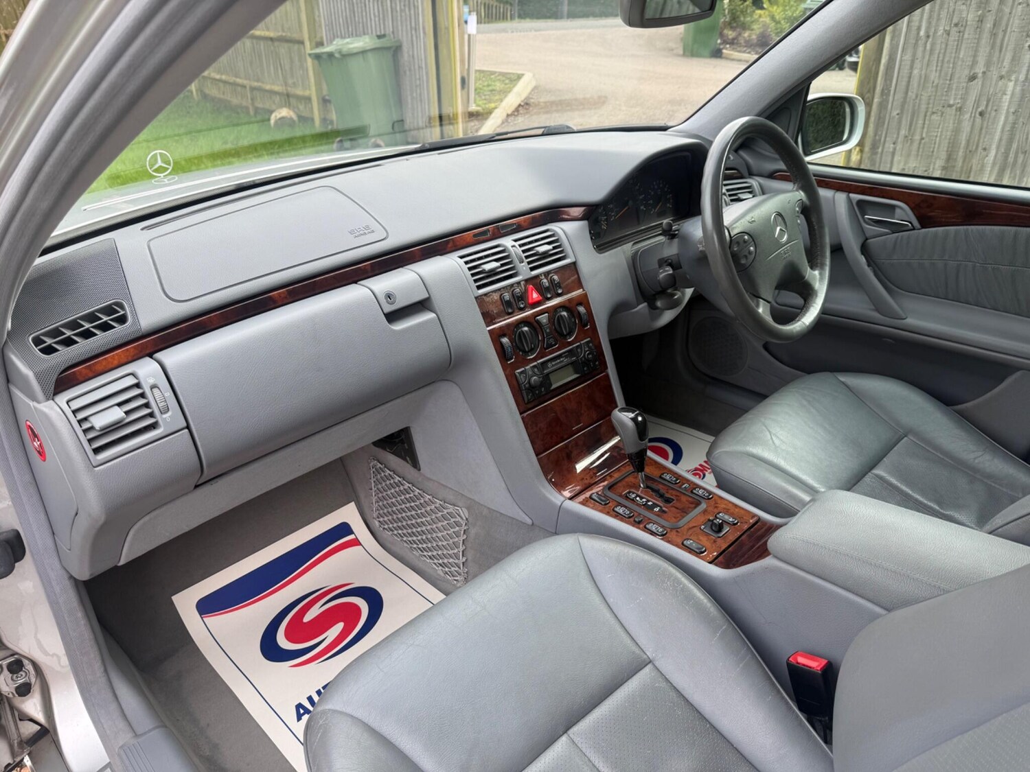 Used Mercedes-Benz E Class 2001 for sale - 78009445: Photo 13