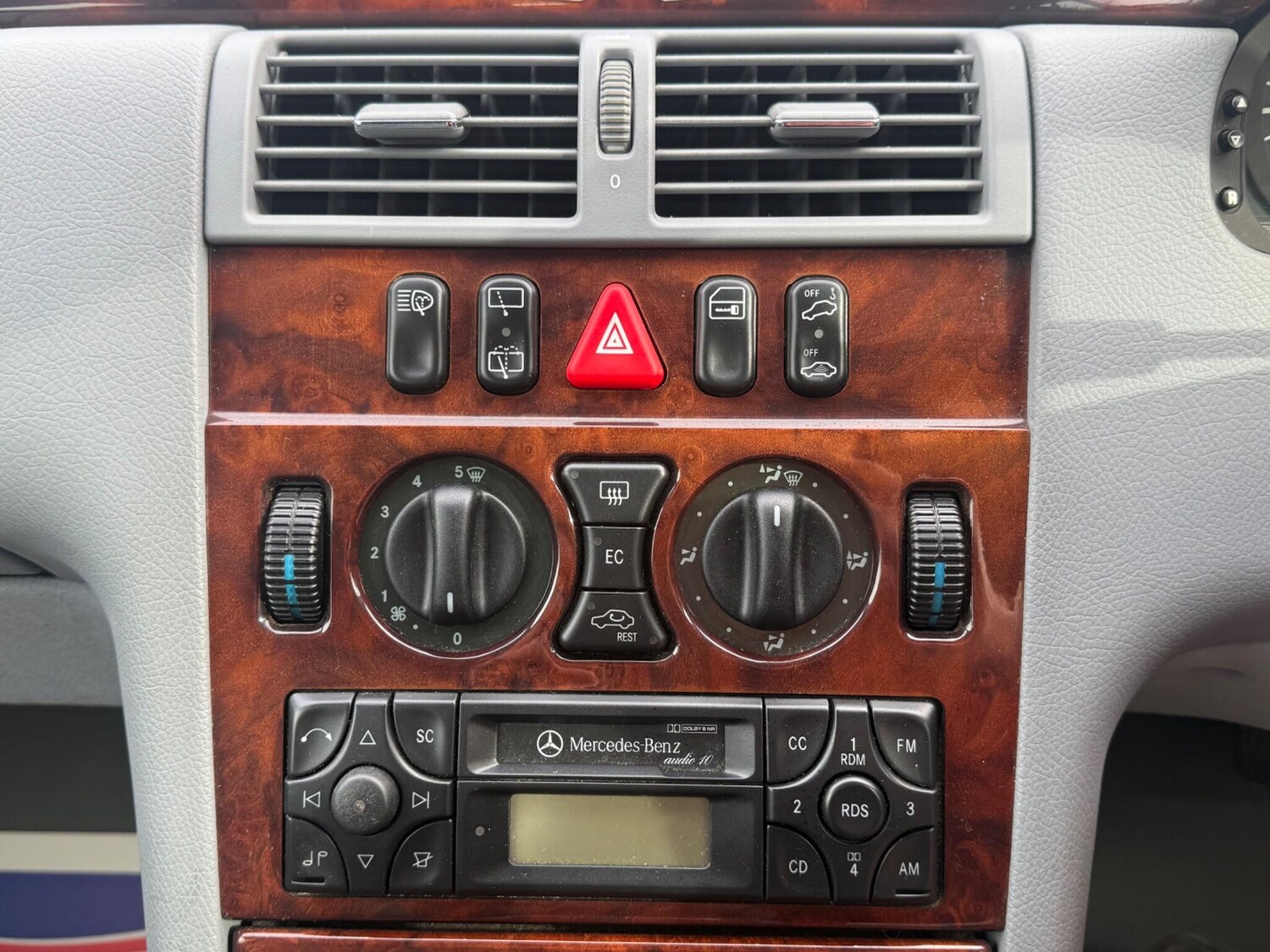 Used Mercedes-Benz E Class 2001 for sale - 78009445: Photo 20