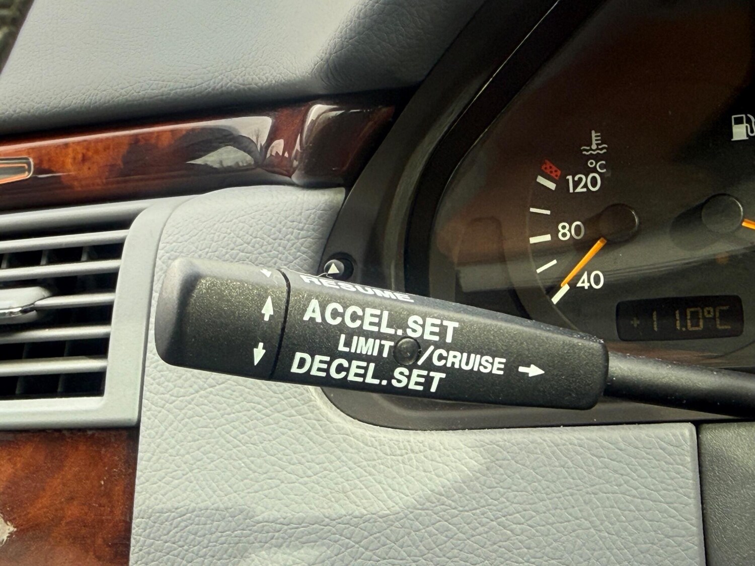 Used Mercedes-Benz E Class 2001 for sale - 78009445: Photo 24