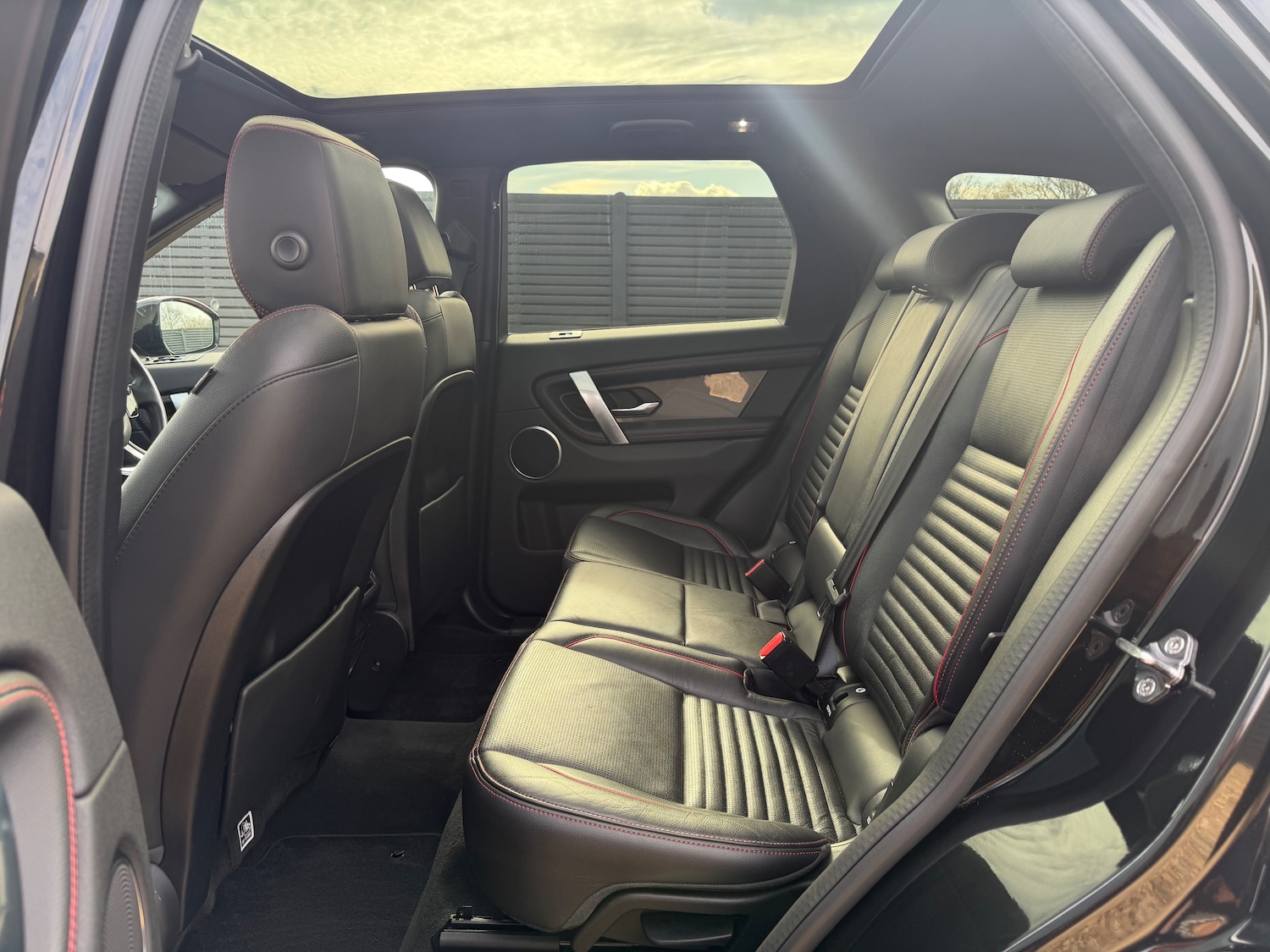 Used Land Rover Discovery Sport 2019 for sale - 78029225: Photo 12