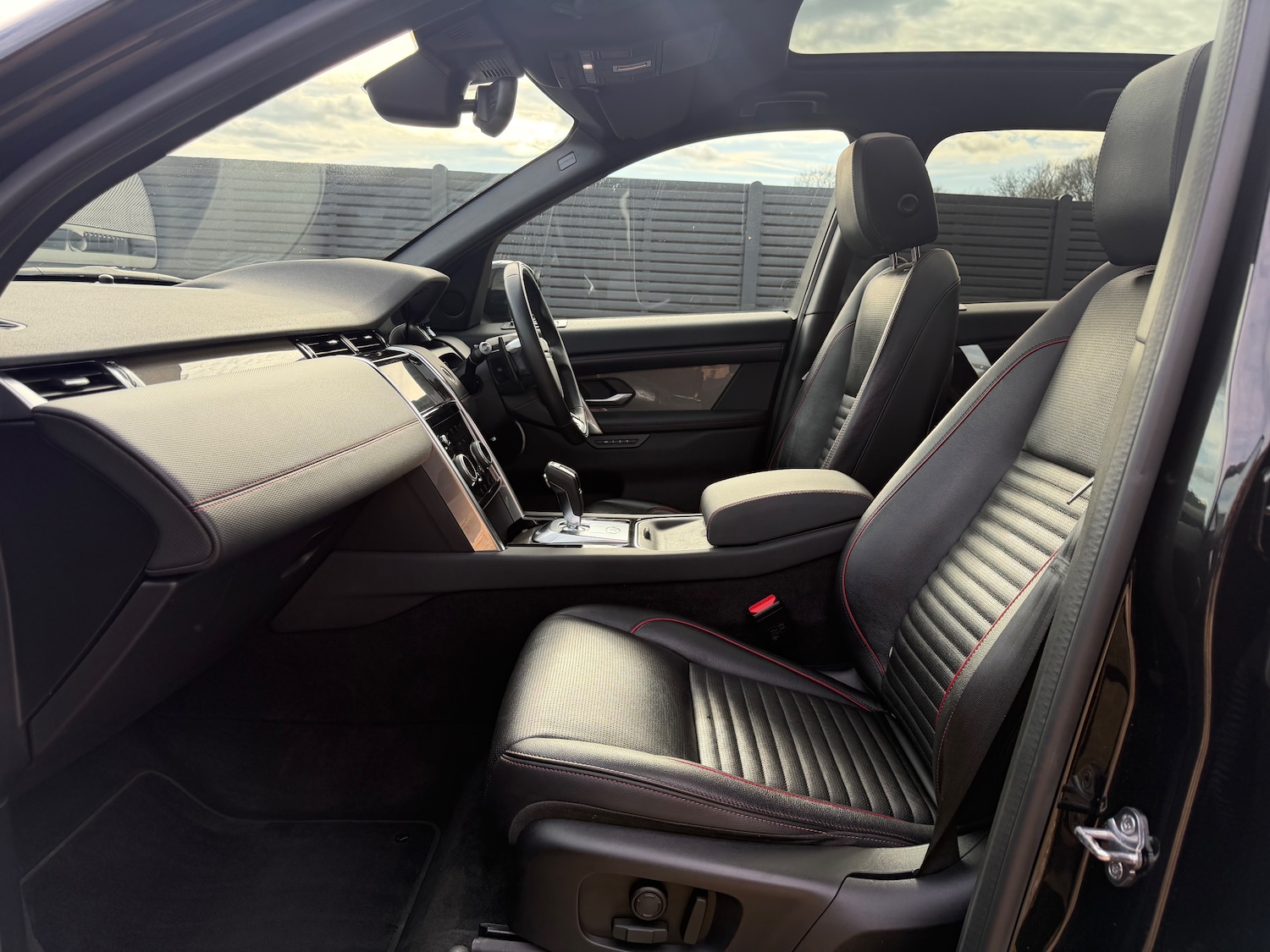 Used Land Rover Discovery Sport 2019 for sale - 78029225: Photo 15