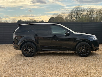 Land Rover Discovery Sport feature image