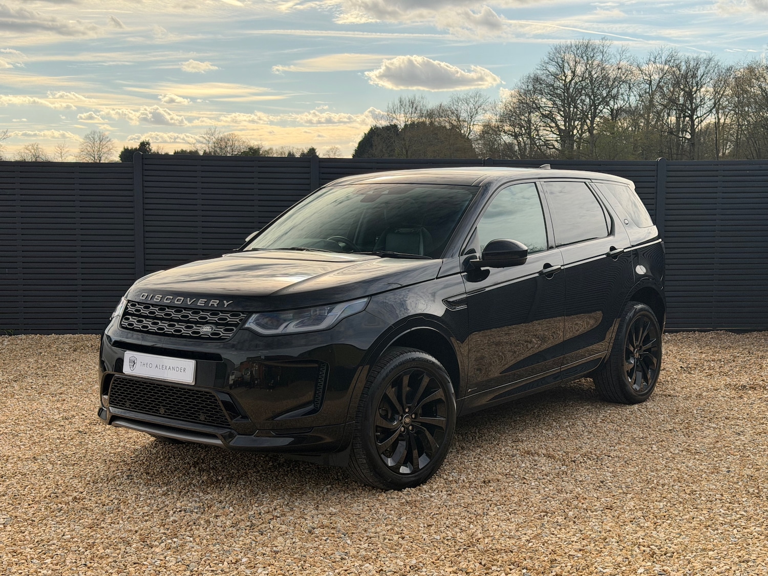 Used Land Rover Discovery Sport 2019 for sale - 78029225: Photo 3
