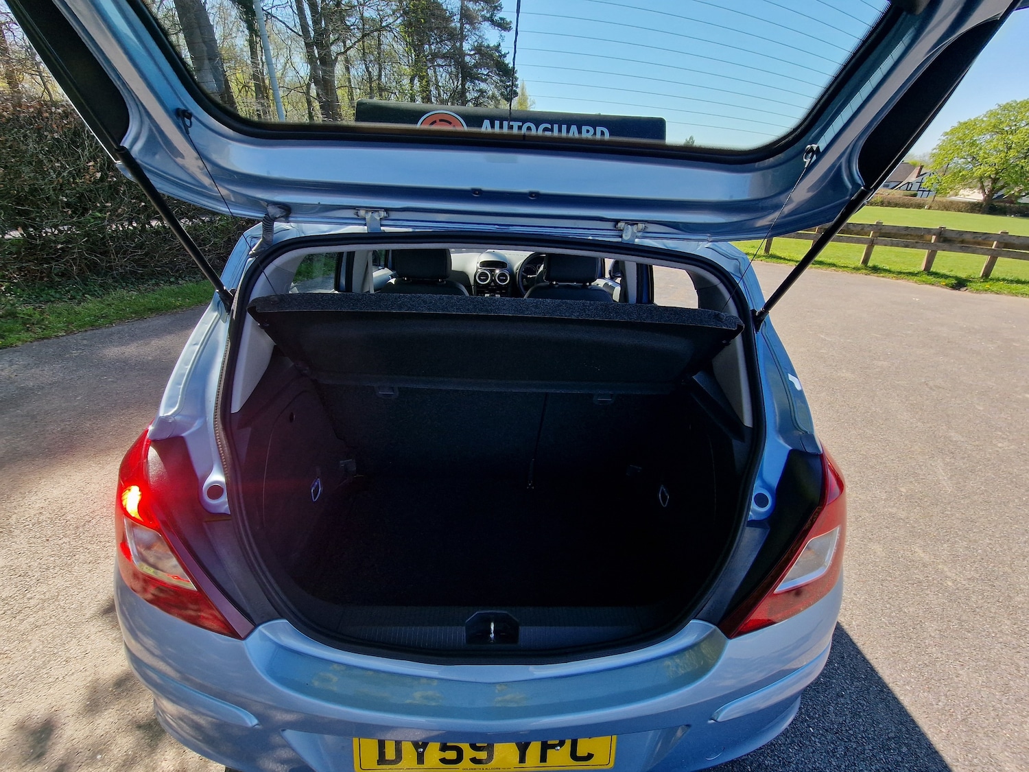 Used Vauxhall Corsa 2009 for sale - 78163044: Photo 8