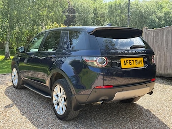 Used Land Rover Discovery Sport 2017 for sale - 78776665: Photo