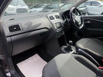 Used Volkswagen Polo 2015 for sale - 78820286: Photo
