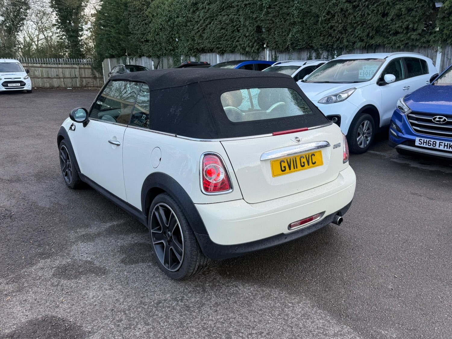 Used MINI Convertible 2011 for sale - 78062118: Photo 3