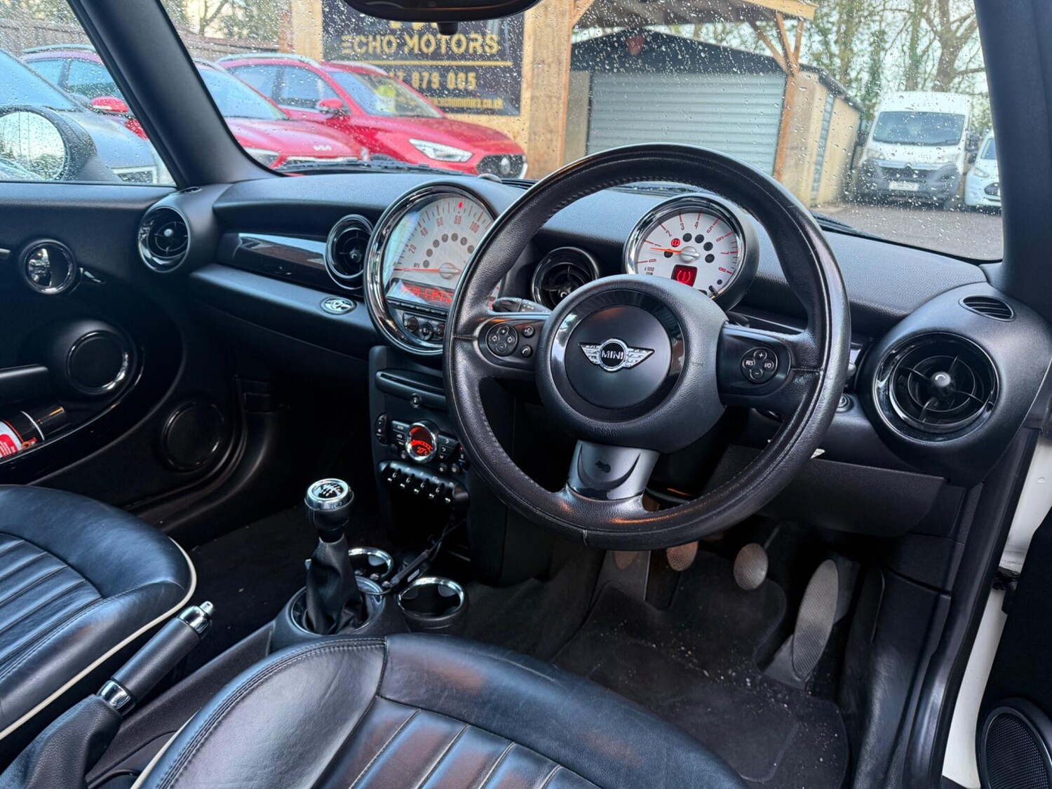 Used MINI Convertible 2011 for sale - 78062118: Photo 5