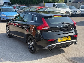 Used Volvo V40 2017 for sale - 78948813: Photo