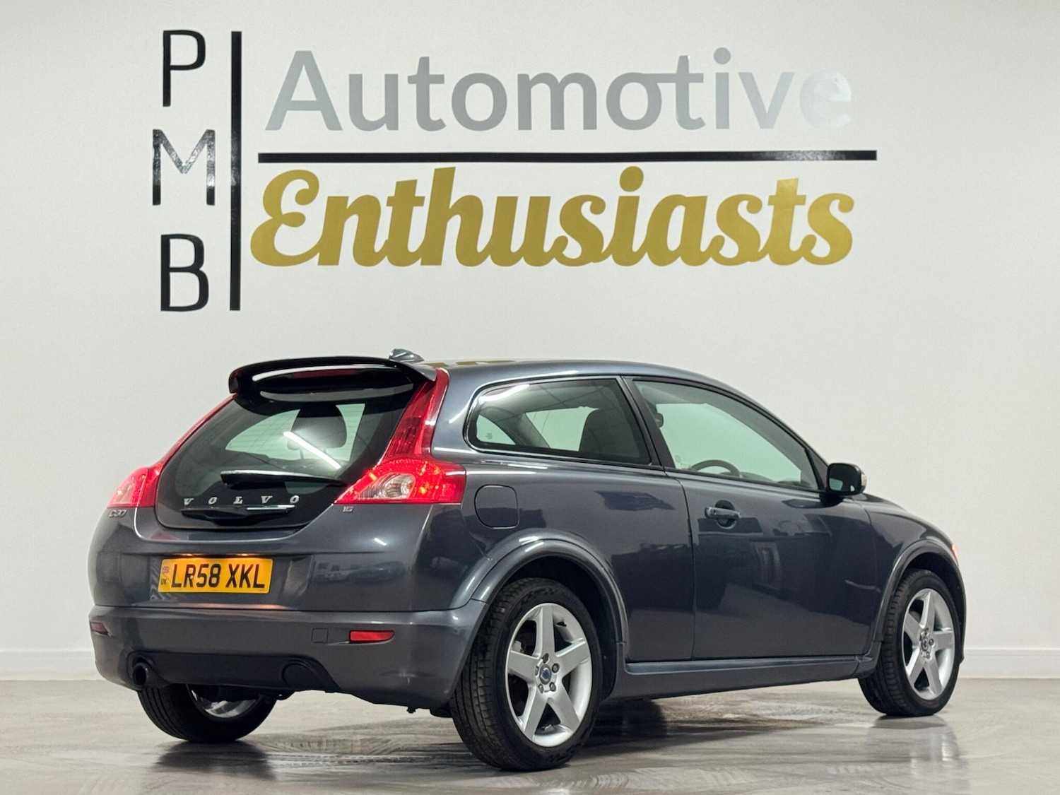 Used Volvo C30 2008 for sale - 78009398: Photo 2