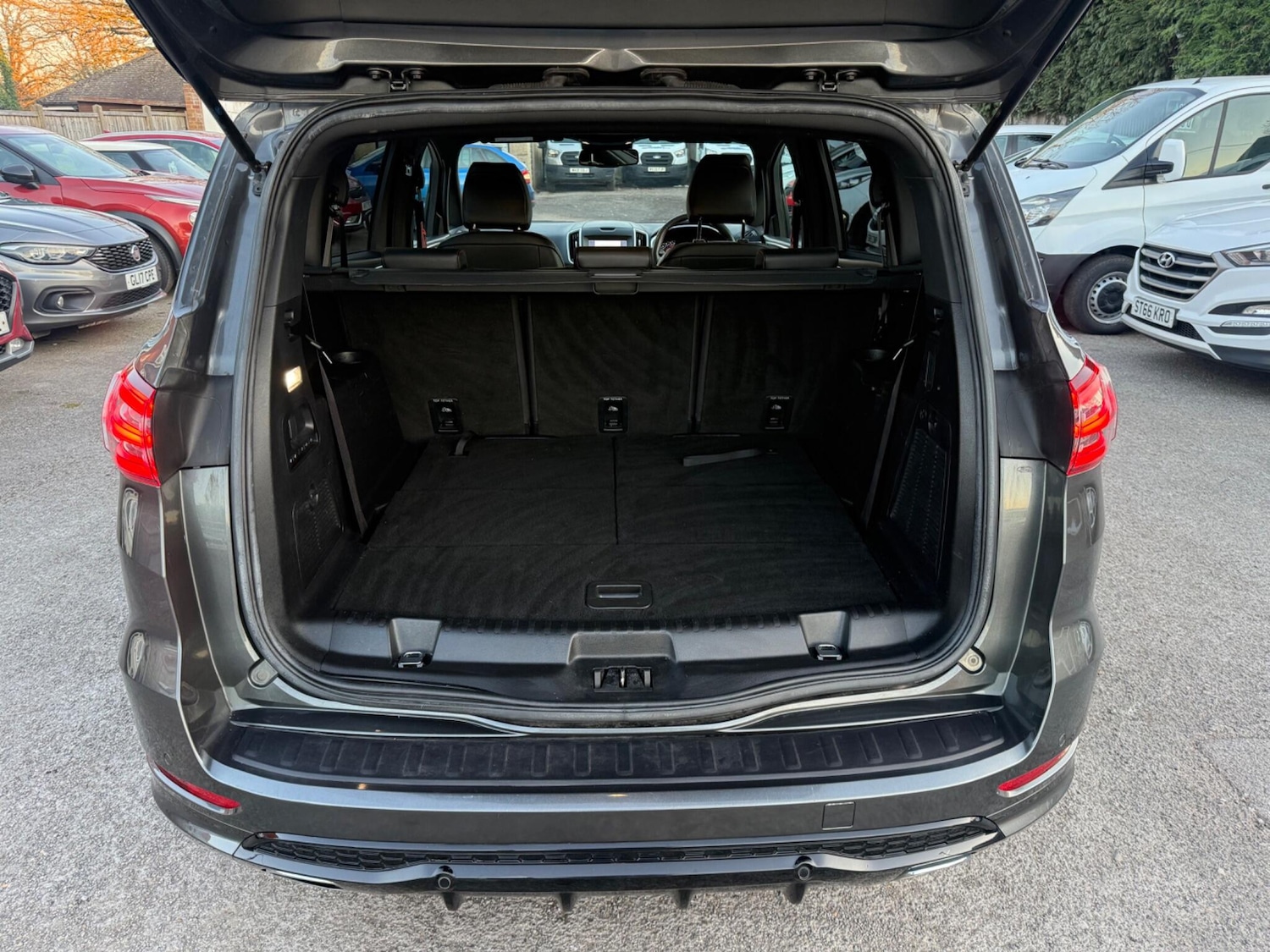 Used Ford S-Max 2020 for sale - 77950515: Photo 13