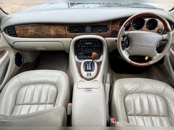 Used Jaguar XJ 2001 for sale - 78289132: Photo