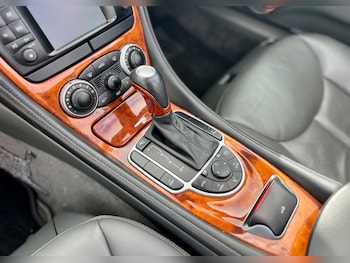 Used Mercedes-Benz SL 2003 for sale - 77950521: Photo