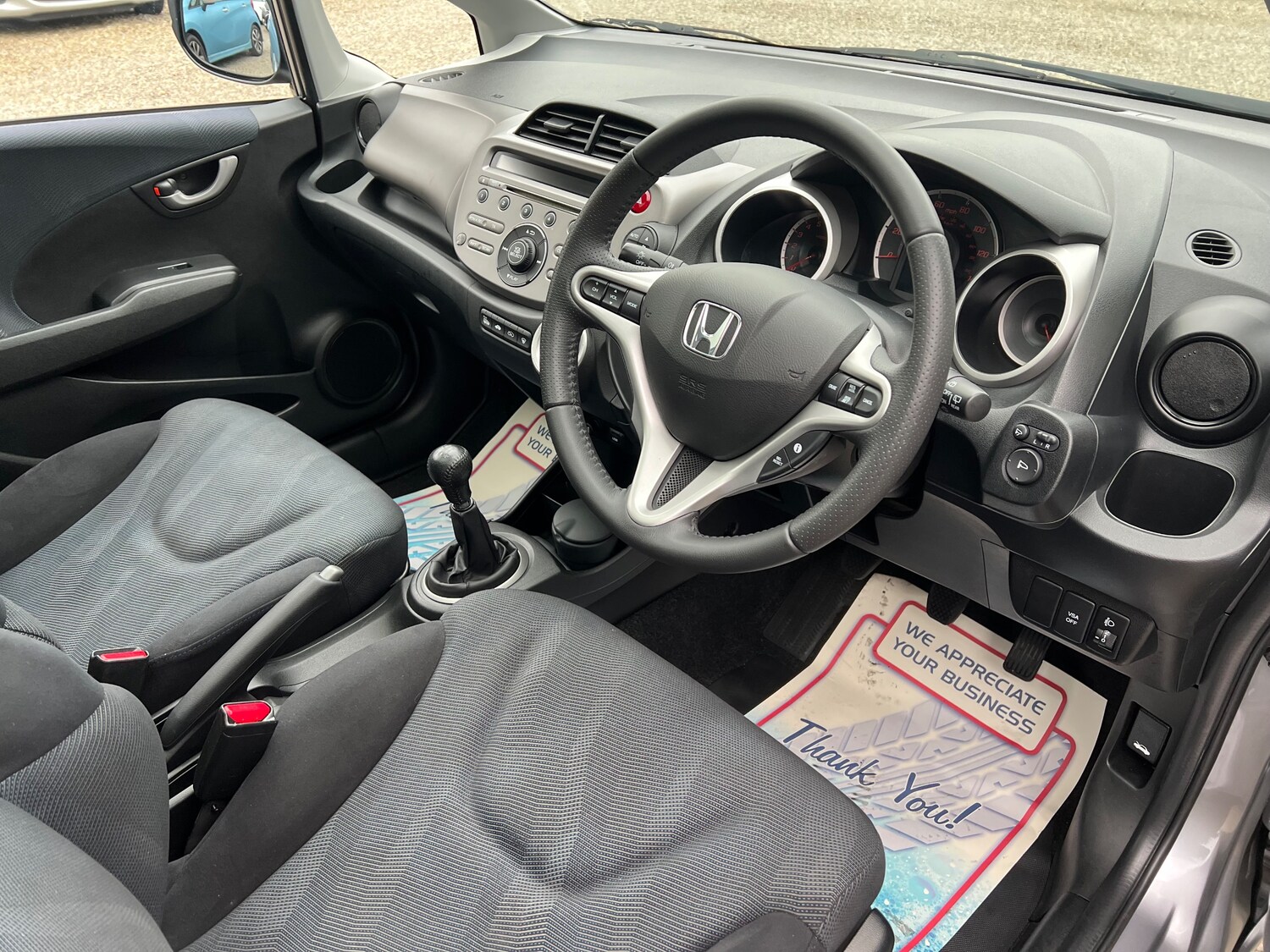 Used Honda Jazz 2009 for sale - 77879255: Photo 12
