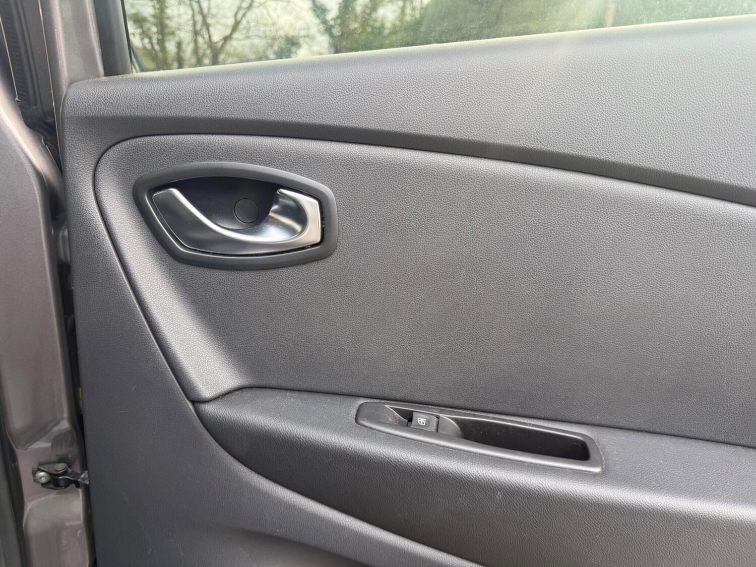 Used Renault Captur 2017 for sale - 77950524: Photo 17