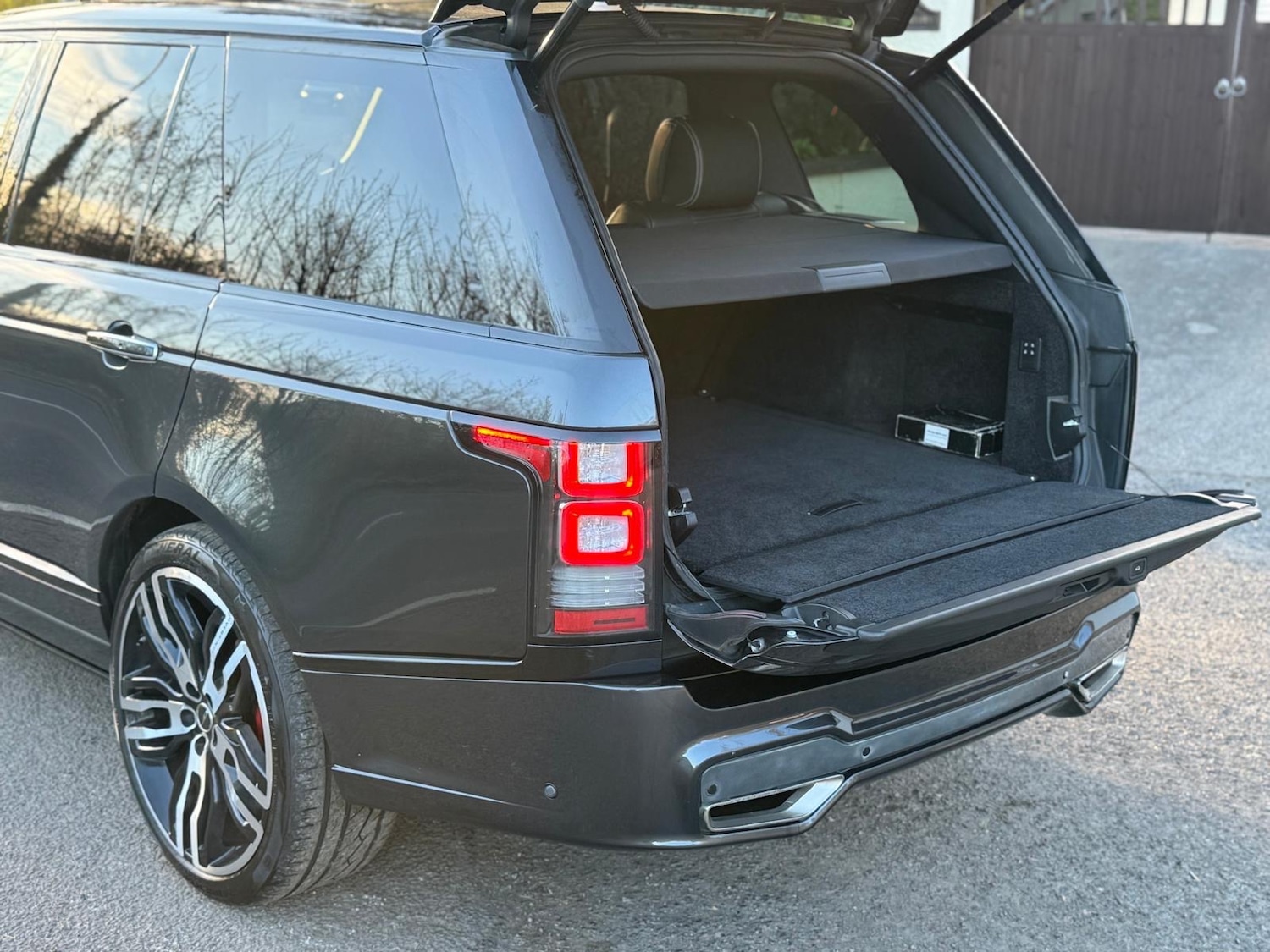 Used Land Rover Range Rover 2017 for sale - 77981405: Photo 9