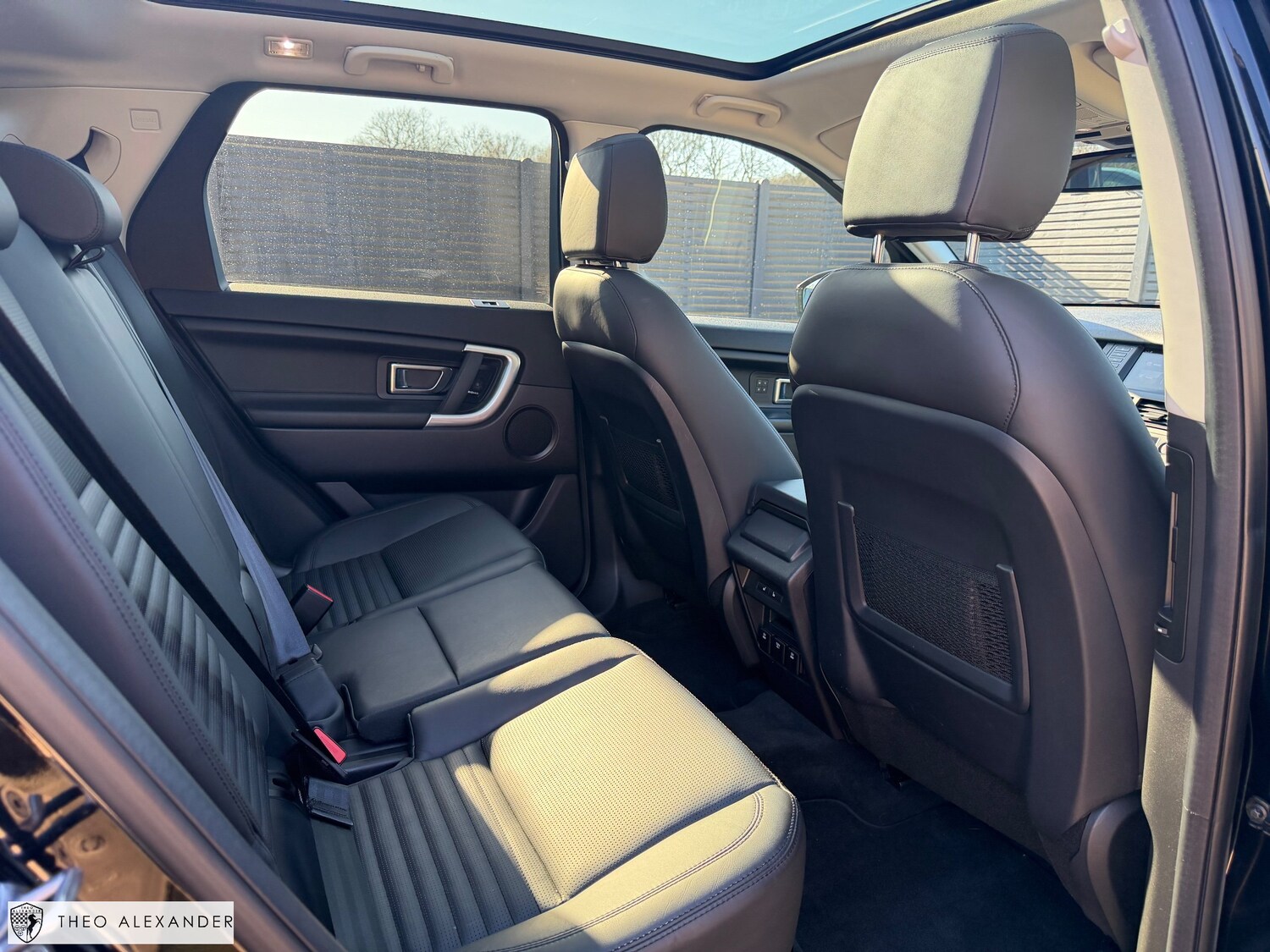 Used Land Rover Discovery Sport 2017 for sale - 77966353: Photo 16