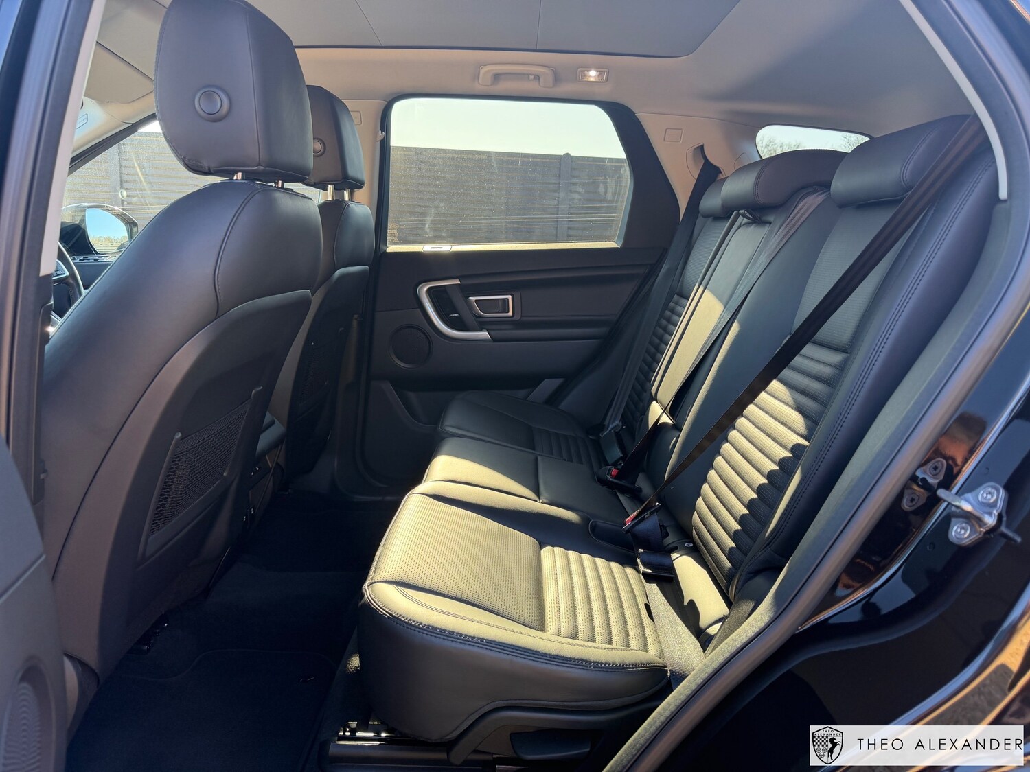 Used Land Rover Discovery Sport 2017 for sale - 77966353: Photo 17