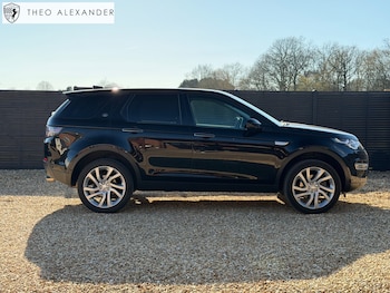 Land Rover Discovery Sport feature image