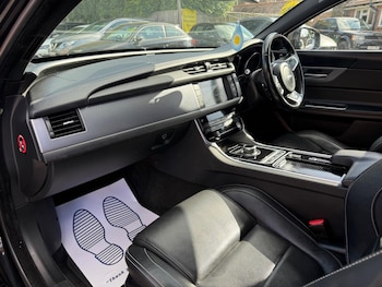 Used Jaguar XF 2017 for sale - 78650673: Photo