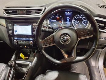 Used Nissan Qashqai 2018 for sale - 77942323: Photo