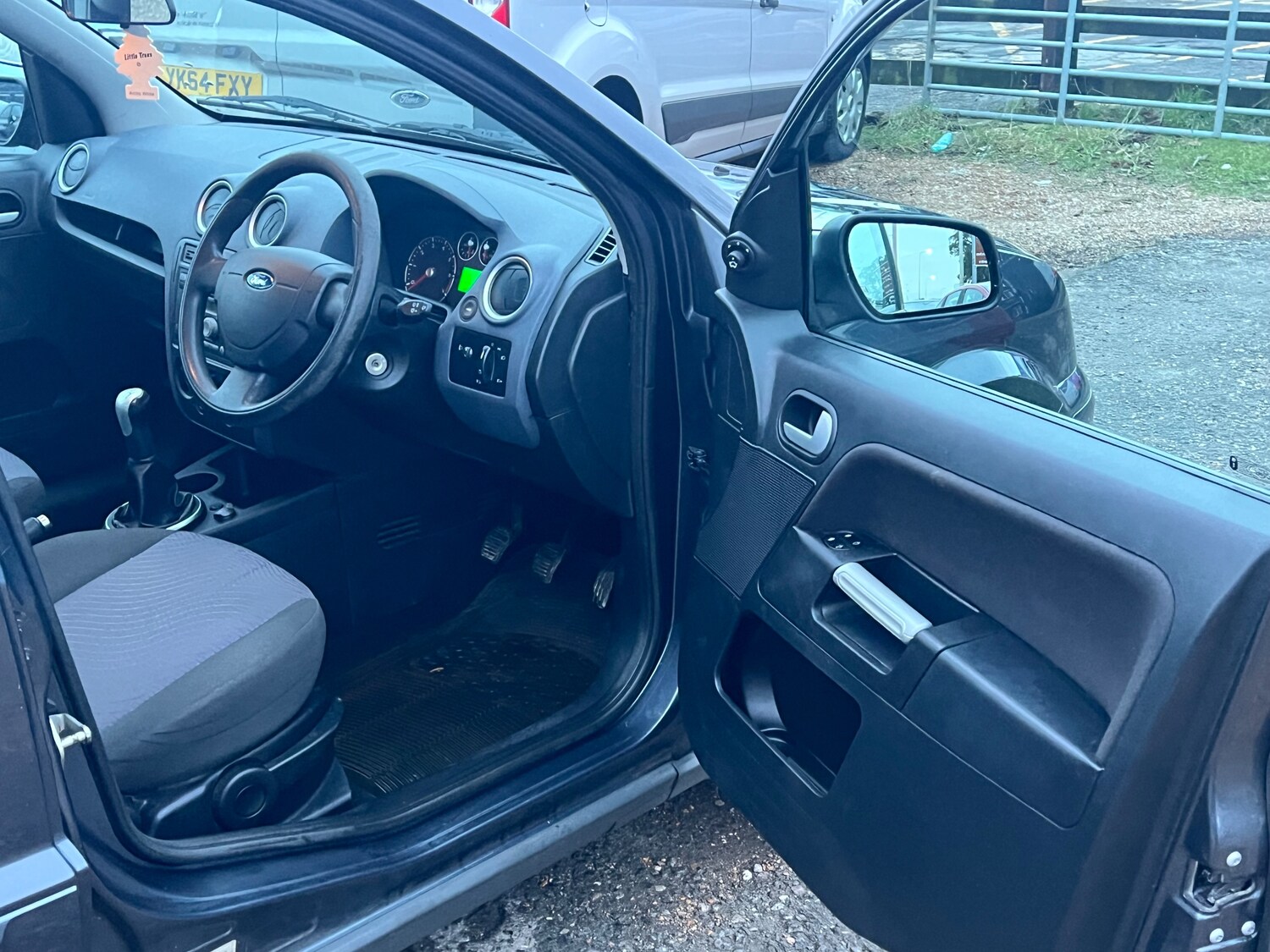 Used Ford Fusion 2009 for sale - 77927712: Photo 12