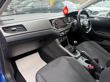 Used Volkswagen Polo 2019 for sale - 78668395: Photo