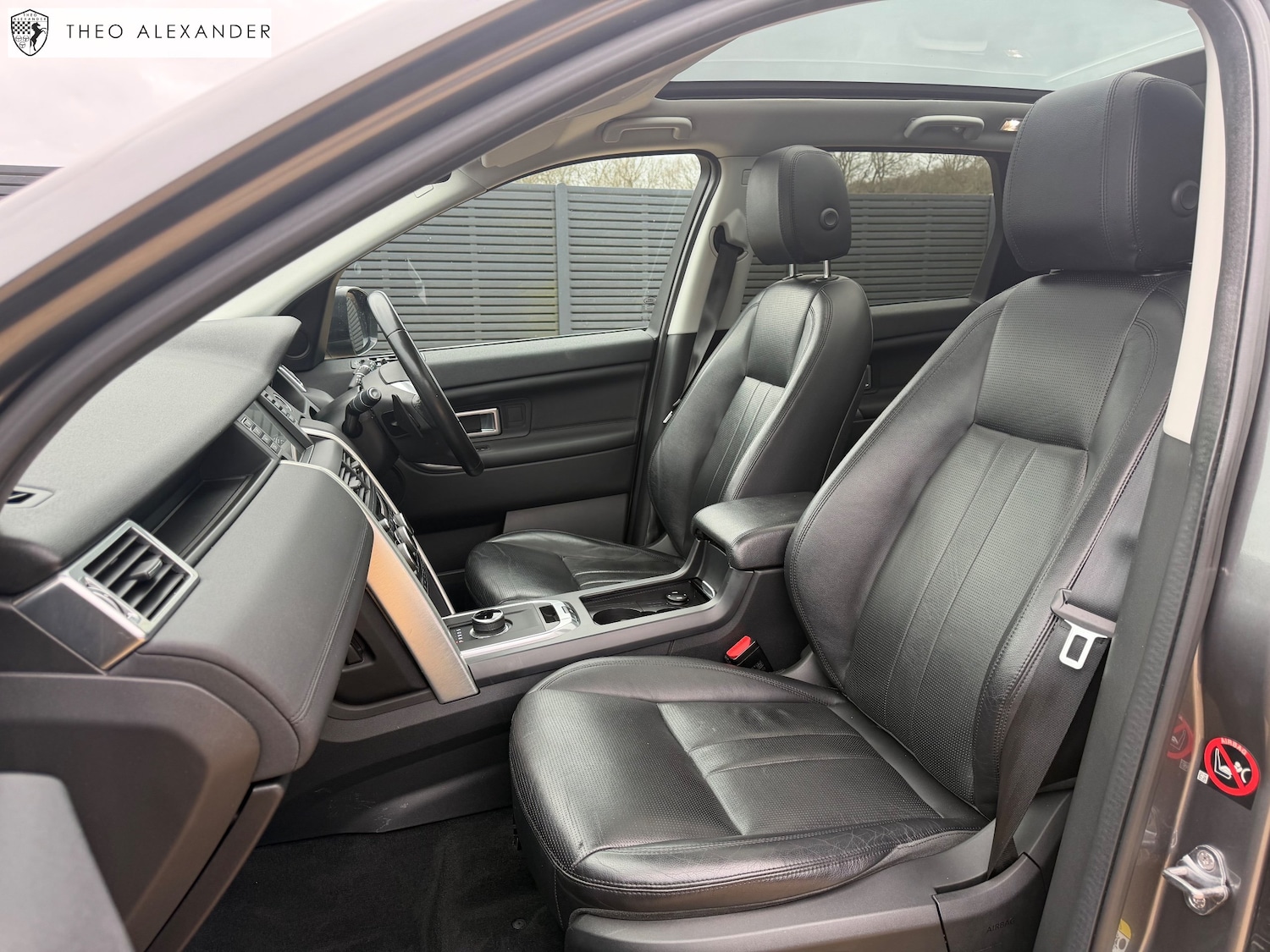 Used Land Rover Discovery Sport 2017 for sale - 77966350: Photo 12