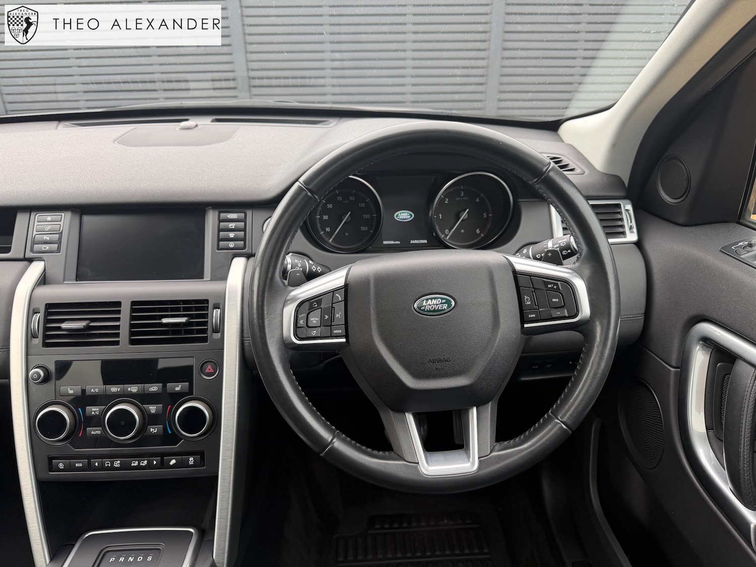 Used Land Rover Discovery Sport 2017 for sale - 77966350: Photo 17