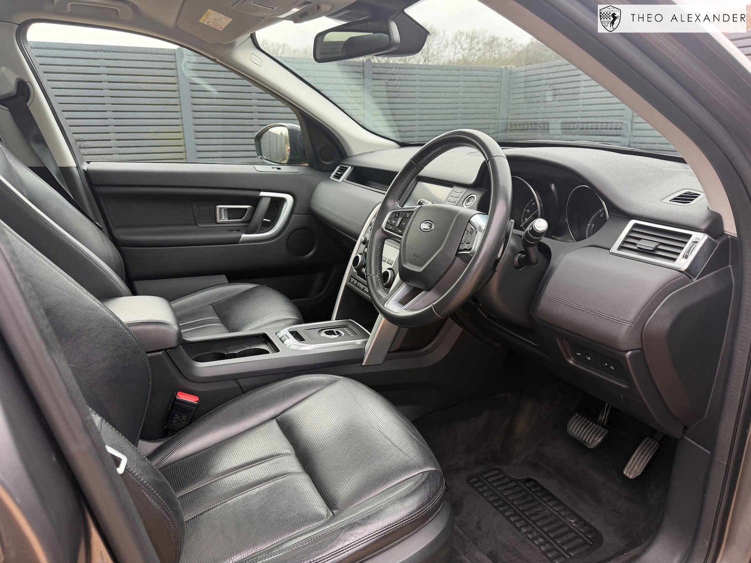 Used Land Rover Discovery Sport 2017 for sale - 77966350: Photo 9