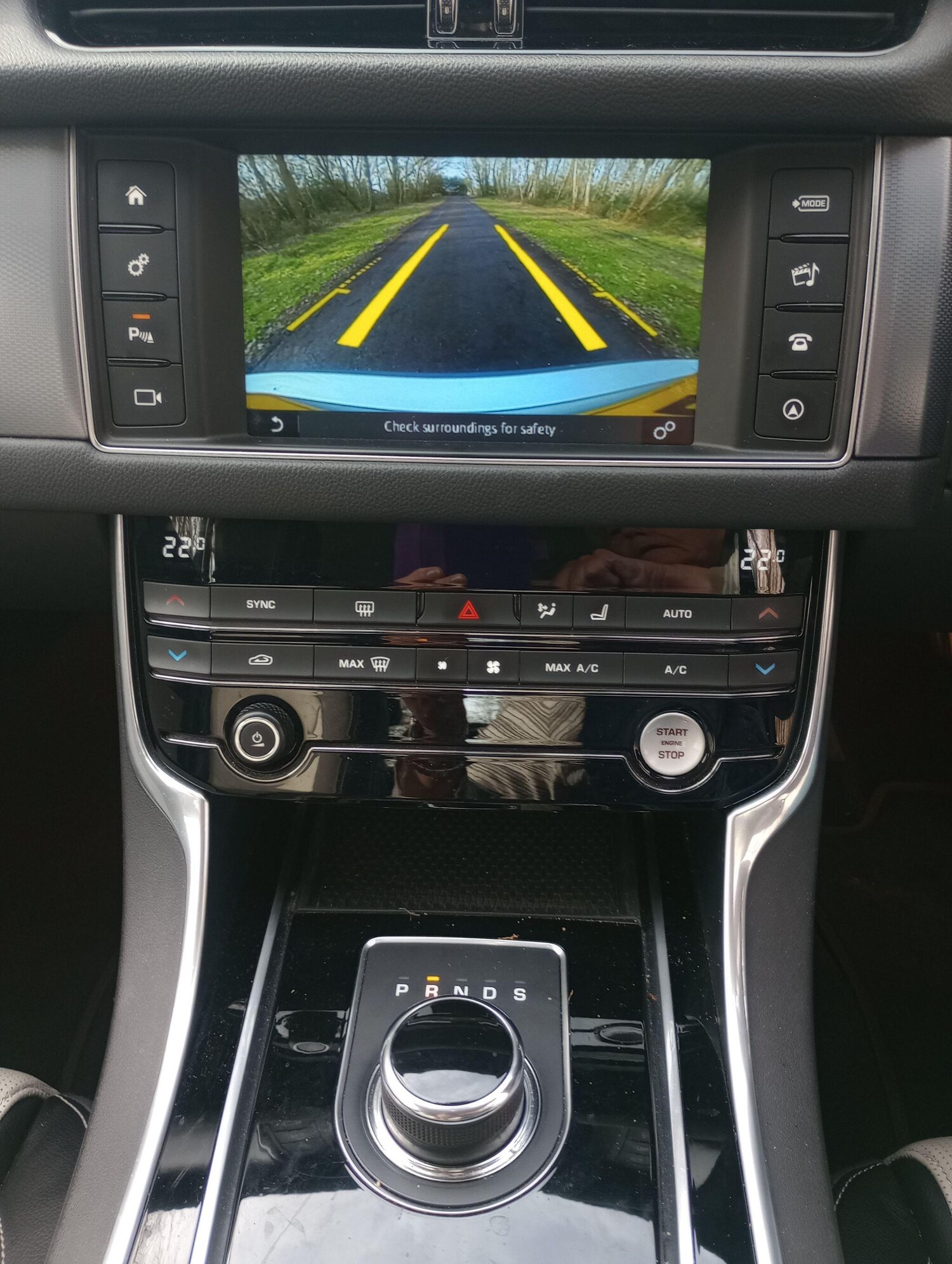 Used Jaguar XF 2017 for sale - 77966317: Photo 12