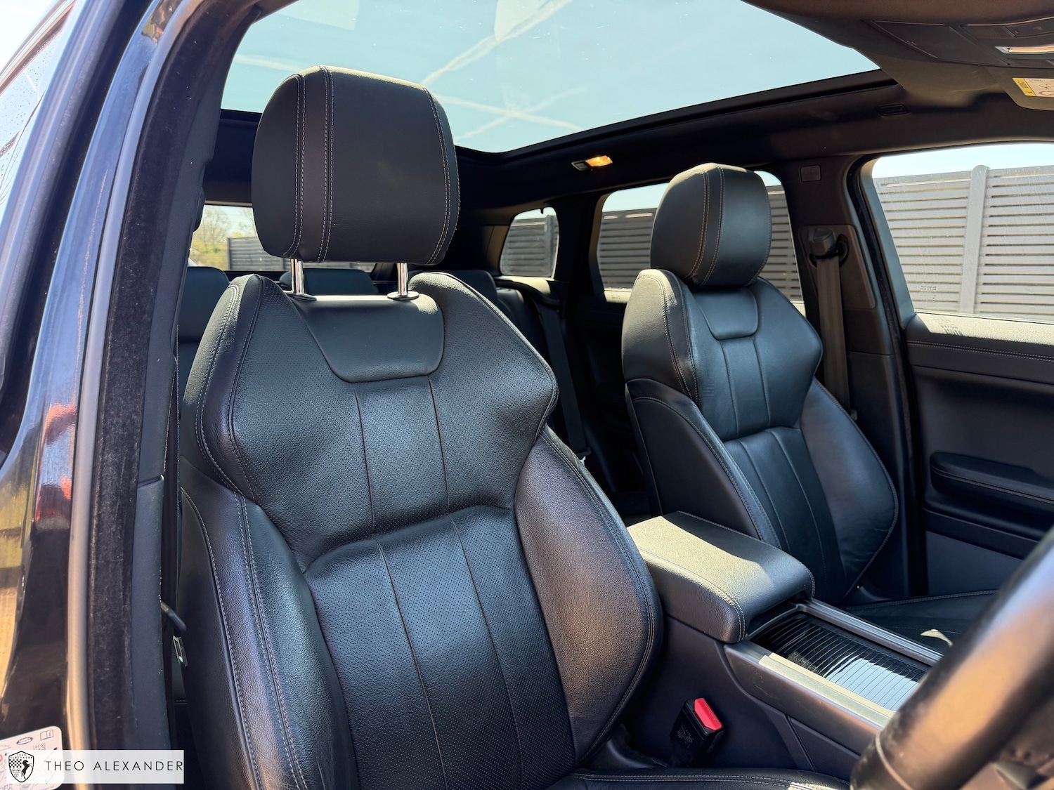 Used Land Rover Range Rover Evoque 2018 for sale - 78154777: Photo 11