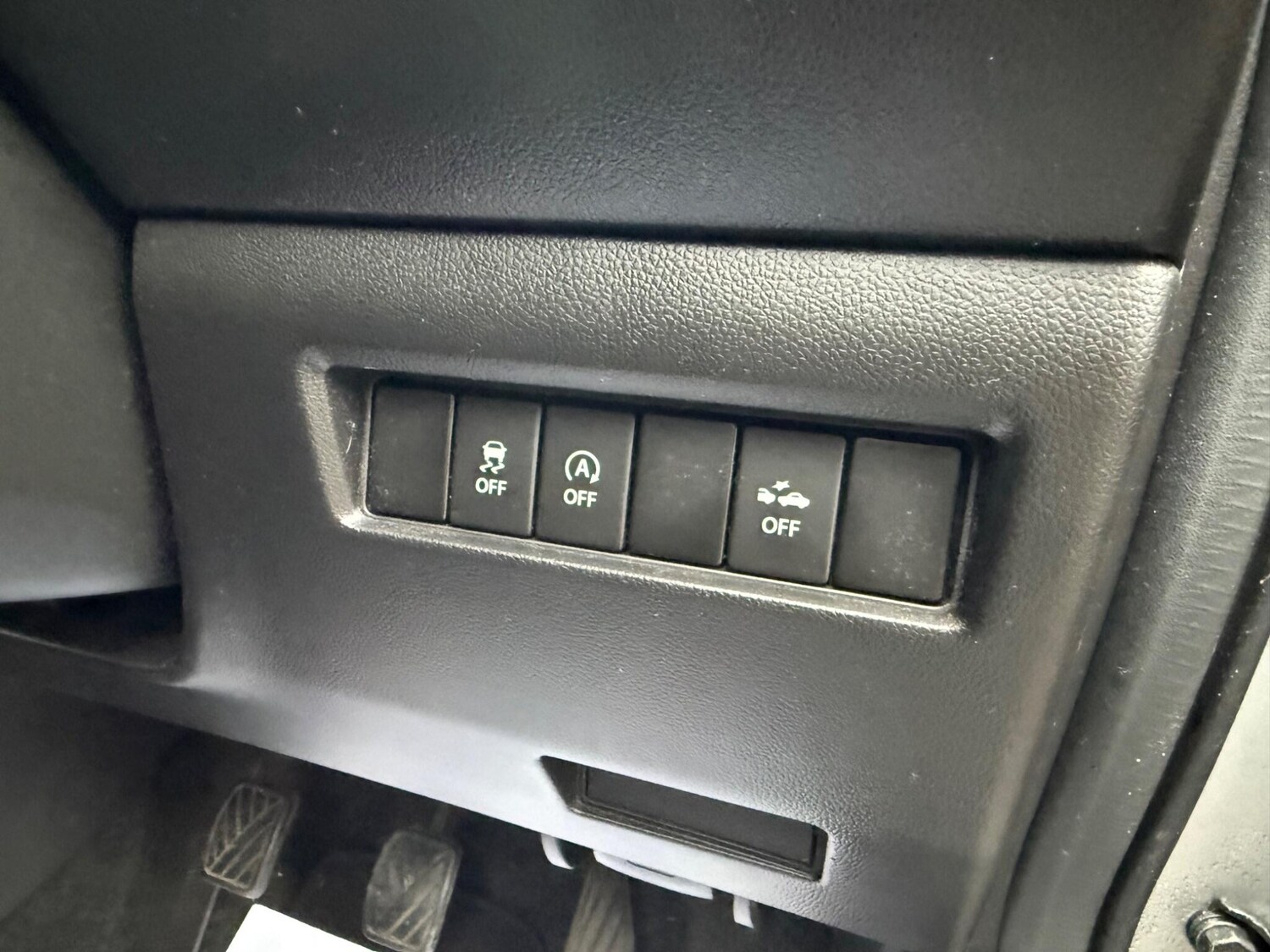 Used Suzuki Swift 2021 for sale - 77950529: Photo 23