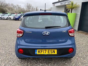 Used Hyundai i10 2017 for sale - 77935542: Photo