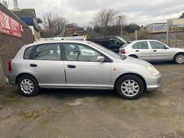 Used Honda Civic 2001 for sale - 78002176: Photo 4